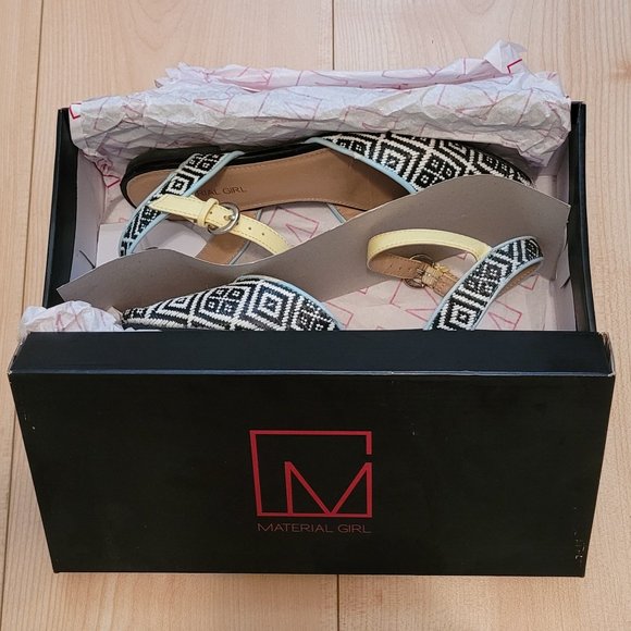 Madden Girl LovaDovia weaved flats with ankle strap Size 7 - Picture 8 of 10